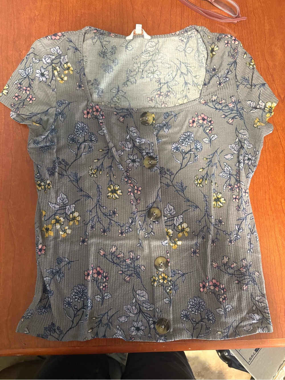 Floral Button-Front Women's Top - Sage Green